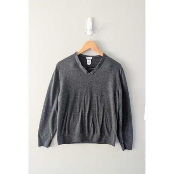 GAP 100% Merino Wool V-Neck Sweater Men's Large Gray Machine Washable - Picture 1 of 3